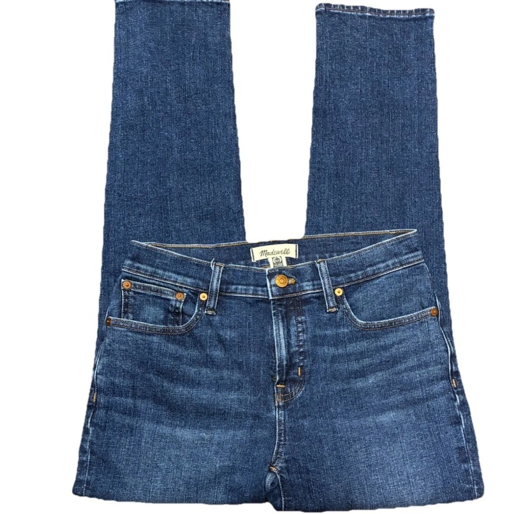 Madewell Medium Wash straight leg Size 26 Mid Rise Classic Denim